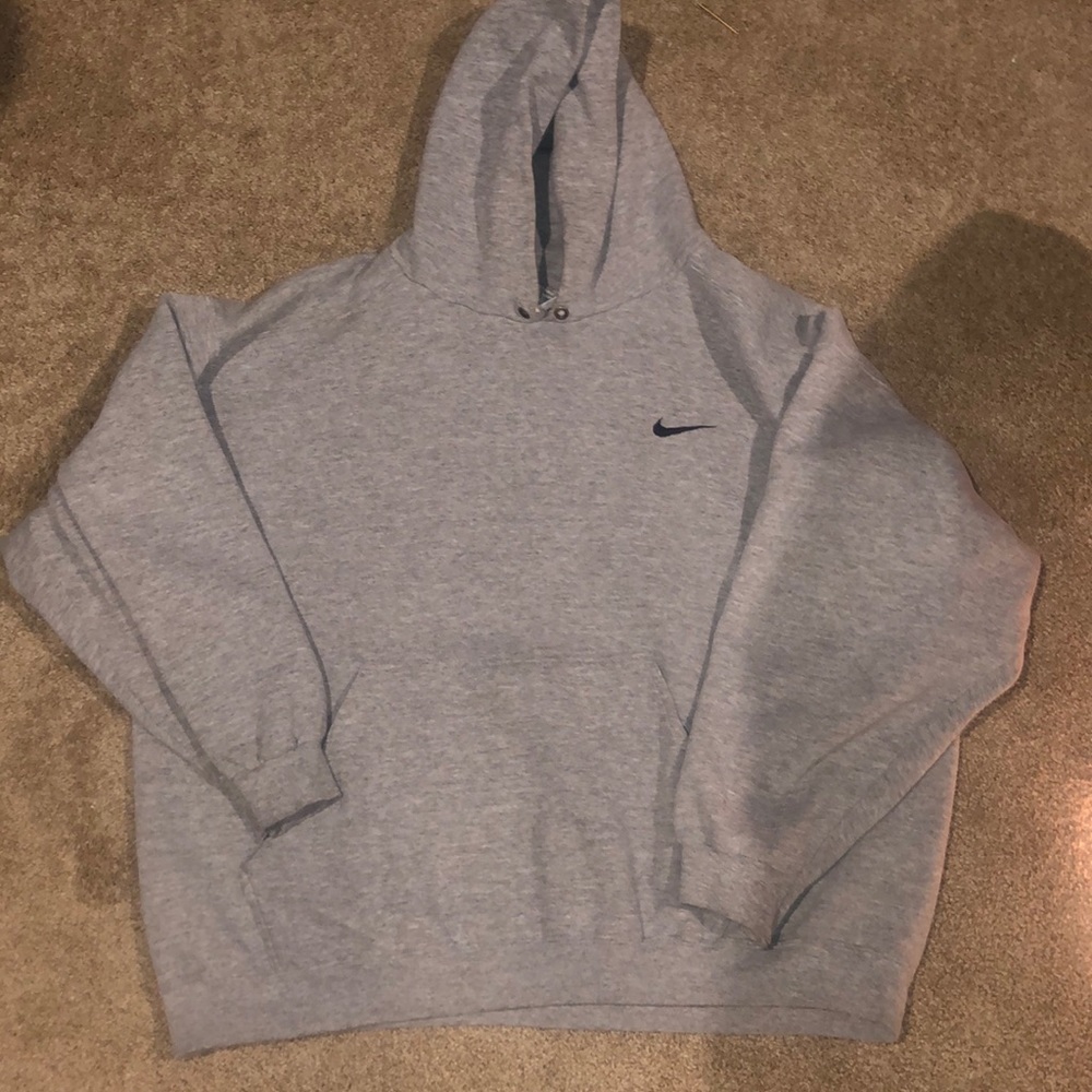 grey hoodie